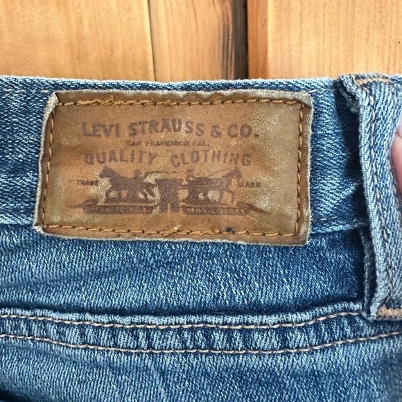 Levi’s 522 Ultra Low Boot Cut Jeans Distressed Pre-Loved Size 4/27 Relaxed Fit - Picture 3 of 10